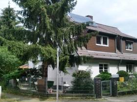 Heizungseinbau mit Warmwasserversorgung Gasbrennwerttechnik mit solarer Heizungsunterstützung